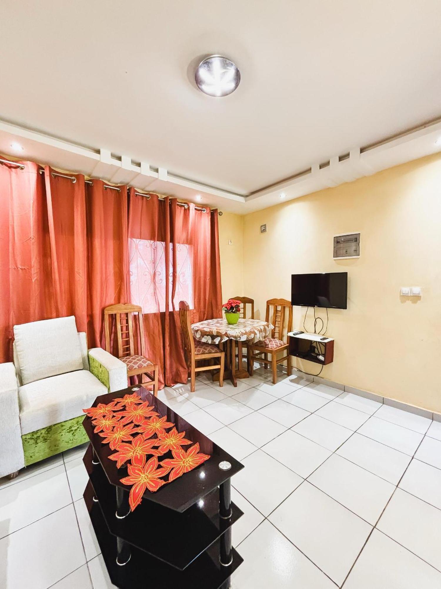 Residence Des 7 Collines Yaoundé Eksteriør bilde
